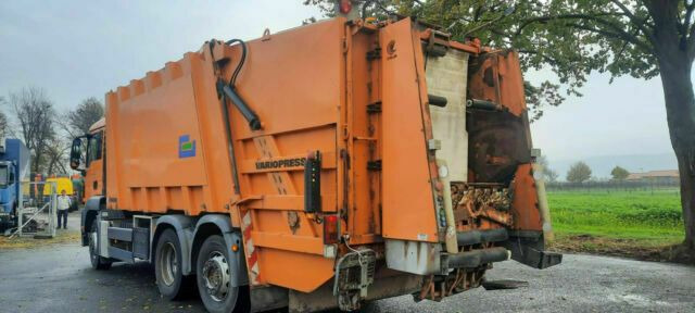 MAN 26.320 Müllwagen Faun Variopress - Боклукчийска кола: снимка 4 MAN 26.320 Müllwagen Faun Variopress - Боклукчийска кола: снимка 4
