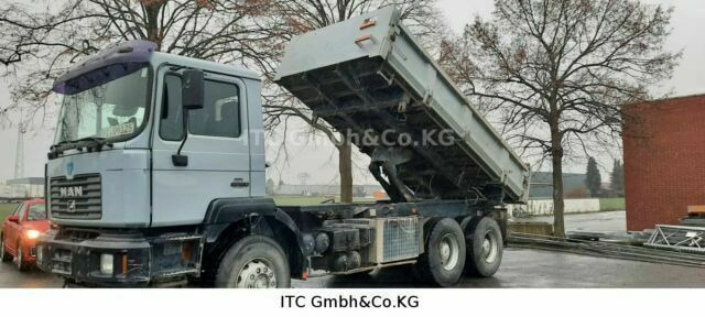 MAN 33.360K 6x4 Blatt/Blatt AP-Achse - Самосвал камион: снимка 2 MAN 33.360K 6x4 Blatt/Blatt AP-Achse - Самосвал камион: снимка 2