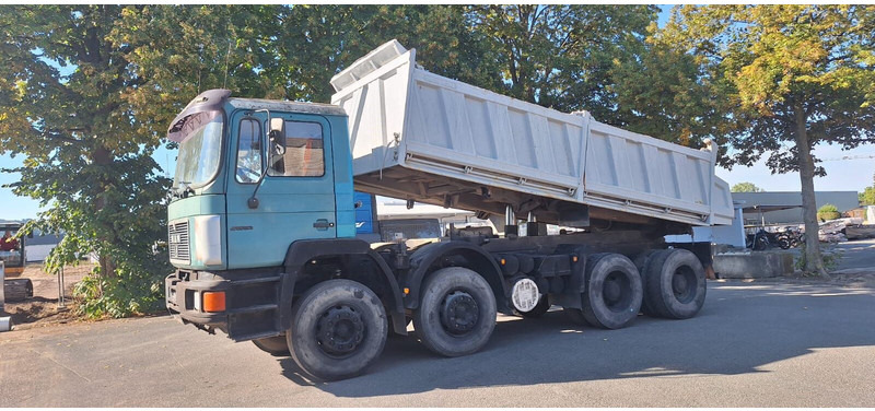 MAN 35.402 - Самосвал камион: снимка 4 MAN 35.402 - Самосвал камион: снимка 4