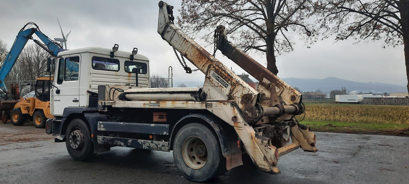 MAN M38 - Мултилифт за контейнери камион: снимка 5 MAN M38 - Мултилифт за контейнери камион: снимка 5