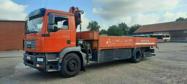 MAN TG-M18.280PS Hiab 111B-2 mit Funk - Бордови камион, Камион с кран: снимка 5 MAN TG-M18.280PS Hiab 111B-2 mit Funk - Бордови камион, Камион с кран: снимка 5