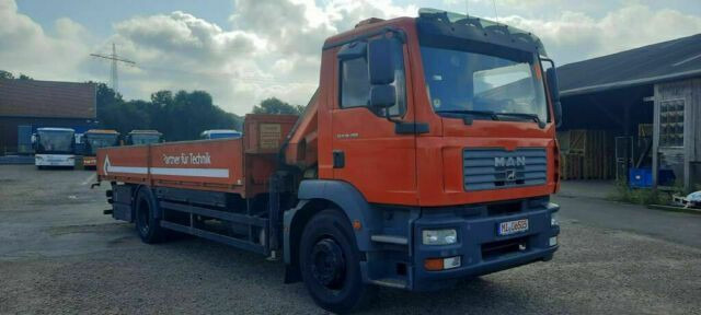 MAN TG-M18.280PS Hiab 111B-2 mit Funk - Бордови камион, Камион с кран: снимка 2 MAN TG-M18.280PS Hiab 111B-2 mit Funk - Бордови камион, Камион с кран: снимка 2