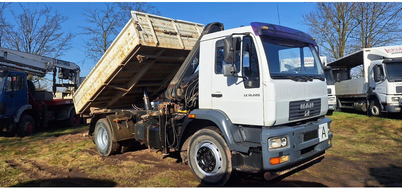 MAN TGM 18.220 4x2 3.S-Kipper mit Kran - Самосвал камион, Камион с кран: снимка 4 MAN TGM 18.220 4x2 3.S-Kipper mit Kran - Самосвал камион, Камион с кран: снимка 4