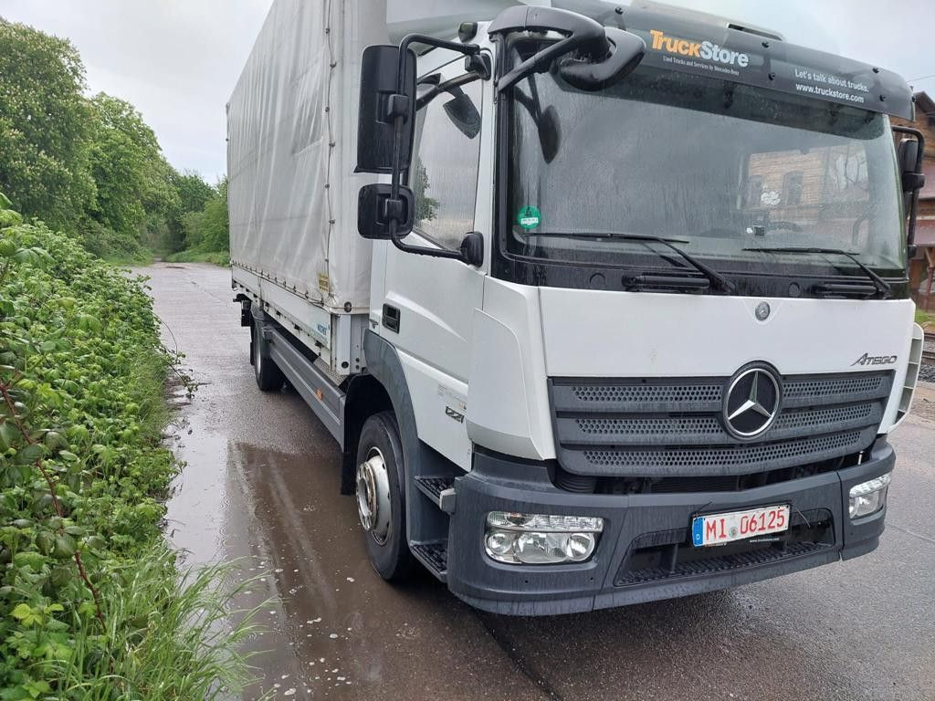 Mercedes-Benz 1221 Atego 3 Plane/Spr. LBW - Камион с брезент: снимка 3 Mercedes-Benz 1221 Atego 3 Plane/Spr. LBW - Камион с брезент: снимка 3
