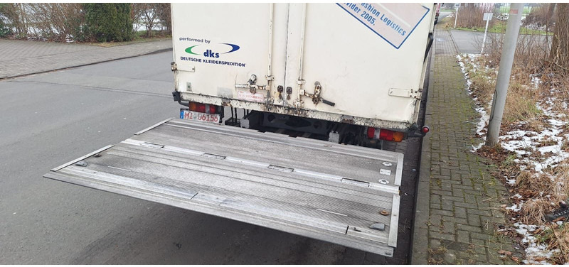 Mercedes-Benz 1222 Atego Koffer mit LBW Klima - Камион фургон: снимка 4 Mercedes-Benz 1222 Atego Koffer mit LBW Klima - Камион фургон: снимка 4