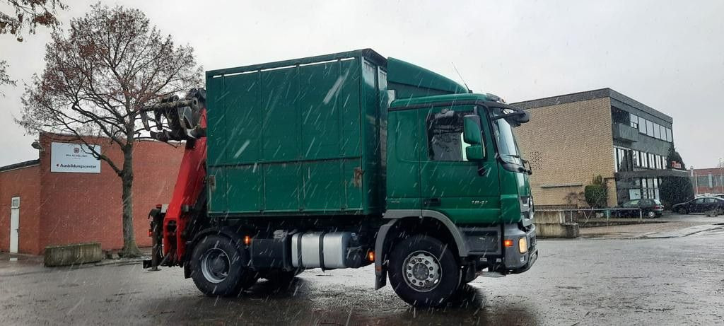 Mercedes-Benz 1841K 4x2 Actros Kipper mit Kran+Greifer - Самосвал камион, Камион с кран: снимка 3 Mercedes-Benz 1841K 4x2 Actros Kipper mit Kran+Greifer - Самосвал камион, Камион с кран: снимка 3