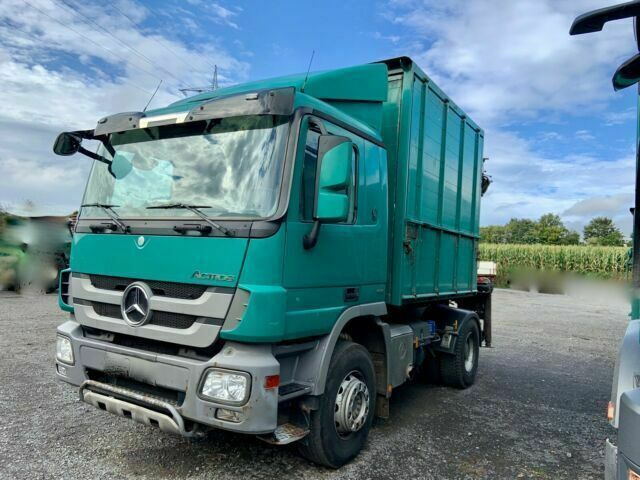 Mercedes-Benz 1844K 4x2 Kipper mit Kran Blattgefedert - Самосвал камион, Камион с кран: снимка 1 Mercedes-Benz 1844K 4x2 Kipper mit Kran Blattgefedert - Самосвал камион, Камион с кран: снимка 1