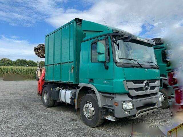 Mercedes-Benz 1844K 4x2 Kipper mit Kran Blattgefedert - Самосвал камион, Камион с кран: снимка 2 Mercedes-Benz 1844K 4x2 Kipper mit Kran Blattgefedert - Самосвал камион, Камион с кран: снимка 2