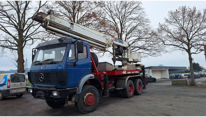 Mercedes-Benz 2629 AK Motorwagen mit Kran Dachdeckerkran6x6 - Бордови камион, Камион с кран: снимка 2 Mercedes-Benz 2629 AK Motorwagen mit Kran Dachdeckerkran6x6 - Бордови камион, Камион с кран: снимка 2