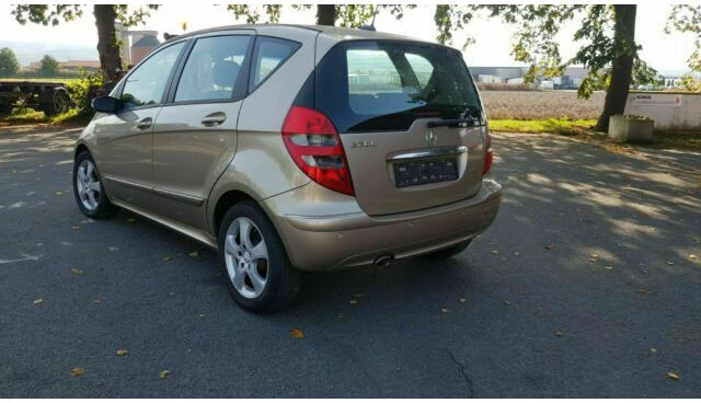 Mercedes-Benz A-Klasse 200 CDI - Хечбек: снимка 3 Mercedes-Benz A-Klasse 200 CDI - Хечбек: снимка 3