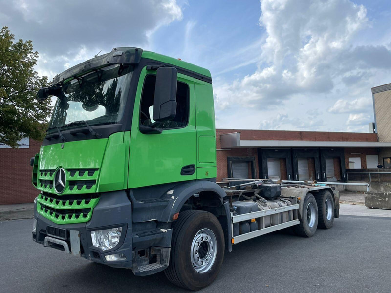 Mercedes-Benz Arocs 2643 - Мултилифт с кука камион: снимка 2 Mercedes-Benz Arocs 2643 - Мултилифт с кука камион: снимка 2