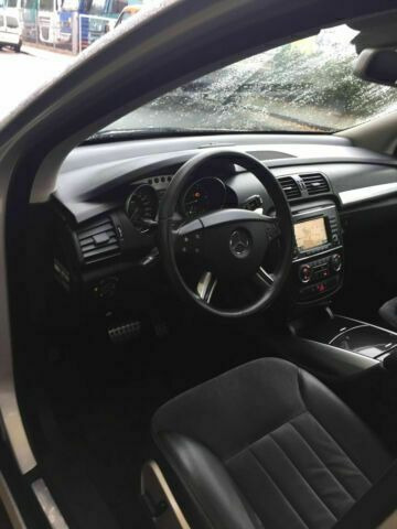 Mercedes-Benz R 320 CDI L 4Matic 7G-TRONIC DPF AMG-Paket - Пътнически бус: снимка 3 Mercedes-Benz R 320 CDI L 4Matic 7G-TRONIC DPF AMG-Paket - Пътнически бус: снимка 3