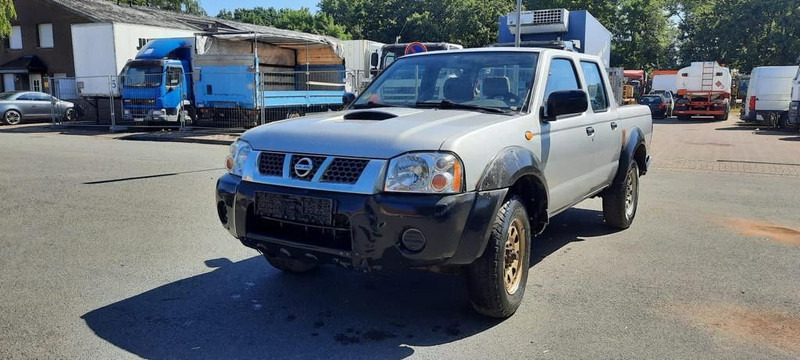 Nissan Pickup Doka - Лек автомобил: снимка 4 Nissan Pickup Doka - Лек автомобил: снимка 4