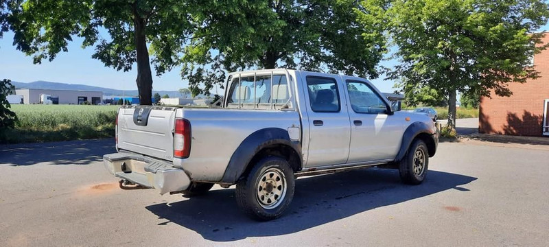 Nissan Pickup Doka - Лек автомобил: снимка 3 Nissan Pickup Doka - Лек автомобил: снимка 3