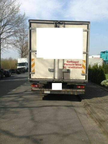 Renault Midlum 220 Tiefkühlkoffer Thermoking Diesel+Stro - Рефрижератор камион: снимка 4 Renault Midlum 220 Tiefkühlkoffer Thermoking Diesel+Stro - Рефрижератор камион: снимка 4