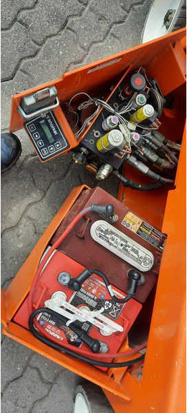 Ножична работна платформа Snorkel S3219E Hebebühne: снимка 9