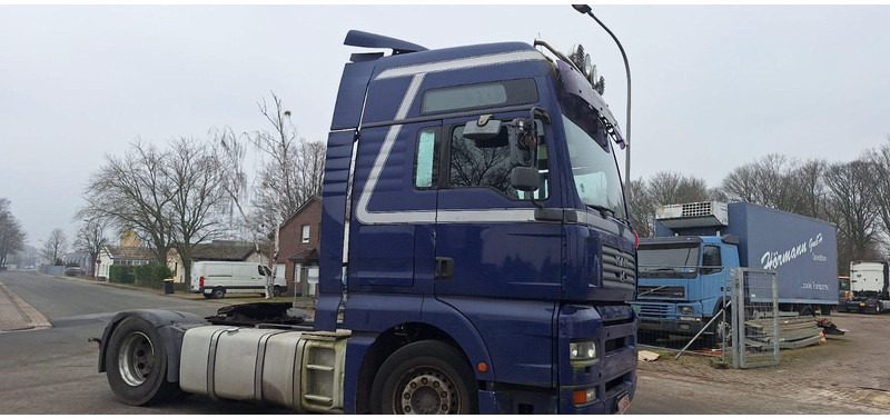MAN 18.430 TGA G/Haus Hochdach xxl - Влекач: снимка 3 MAN 18.430 TGA G/Haus Hochdach xxl - Влекач: снимка 3