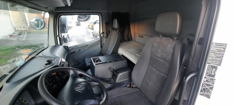 Mercedes-Benz 1824 LS G.Haus/Hochdach Klima - Влекач: снимка 4 Mercedes-Benz 1824 LS G.Haus/Hochdach Klima - Влекач: снимка 4