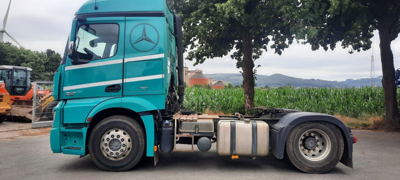 Mercedes-Benz 1842 Actros MP4 G.Haus/Hochdach Vollaust - Влекач: снимка 3 Mercedes-Benz 1842 Actros MP4 G.Haus/Hochdach Vollaust - Влекач: снимка 3