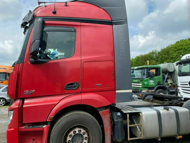 Mercedes-Benz 1842 Actros MP4 G.Haus/Hochdach Vollbaust - Влекач: снимка 3 Mercedes-Benz 1842 Actros MP4 G.Haus/Hochdach Vollbaust - Влекач: снимка 3