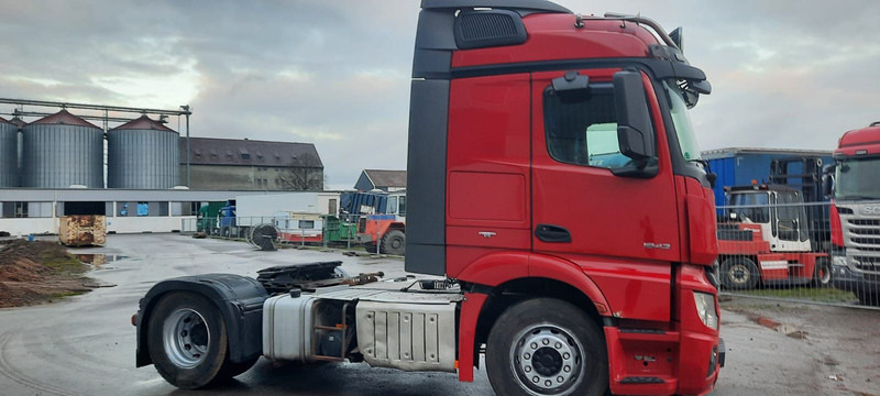 Mercedes-Benz 1842 Actros MP4 G.Haus/Hochdach Vollbaust - Влекач: снимка 4 Mercedes-Benz 1842 Actros MP4 G.Haus/Hochdach Vollbaust - Влекач: снимка 4