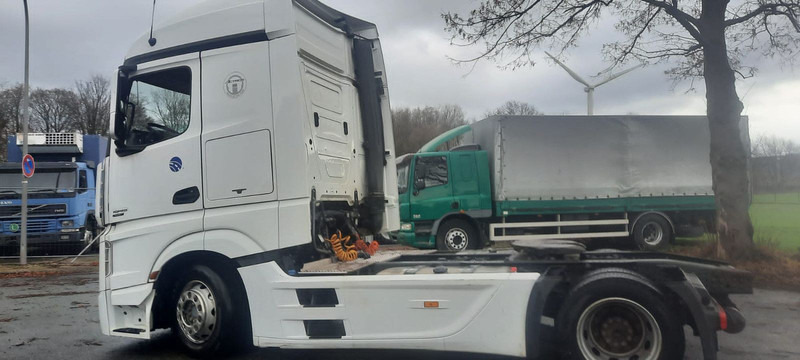 Mercedes-Benz 1845MP4 Euro:6 Vollausst - Влекач: снимка 3 Mercedes-Benz 1845MP4 Euro:6 Vollausst - Влекач: снимка 3