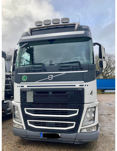 Volvo FH 500 Globbetrotter - Влекач: снимка 2 Volvo FH 500 Globbetrotter - Влекач: снимка 2