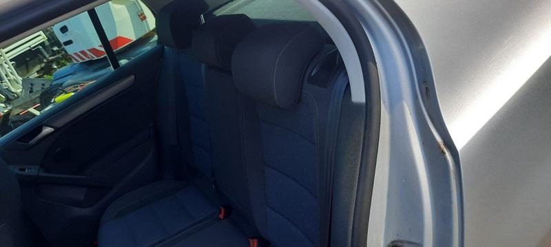 Volkswagen Golf - Хечбек: снимка 5 Volkswagen Golf - Хечбек: снимка 5
