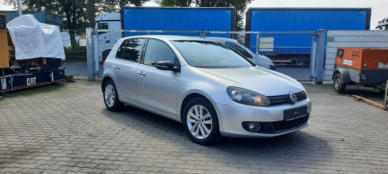 Volkswagen Golf - Хечбек: снимка 1 Volkswagen Golf - Хечбек: снимка 1