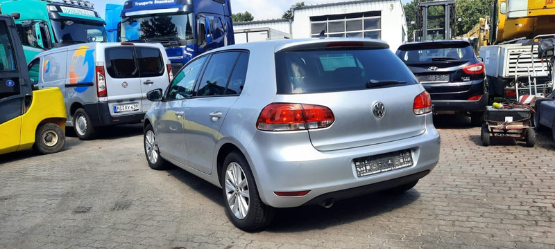 Volkswagen Golf - Хечбек: снимка 2 Volkswagen Golf - Хечбек: снимка 2