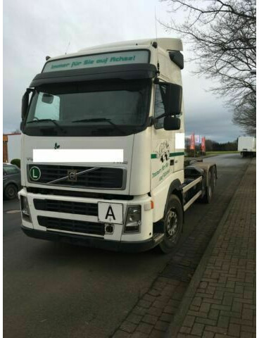 Volvo FH12-420 G.Haus 2xBett Klima Schaltgetriebe Reta - Мултилифт с кука камион: снимка 1 Volvo FH12-420 G.Haus 2xBett Klima Schaltgetriebe Reta - Мултилифт с кука камион: снимка 1