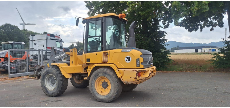Volvo L30G - Колесен товарач: снимка 2 Volvo L30G - Колесен товарач: снимка 2