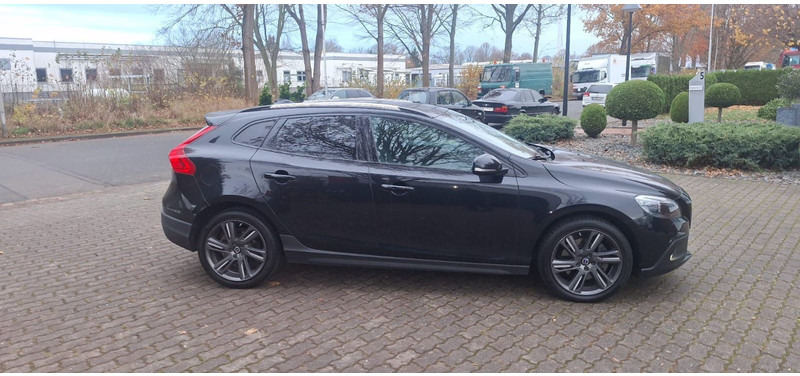 Volvo V40 Cross Country You! - Хечбек: снимка 3 Volvo V40 Cross Country You! - Хечбек: снимка 3