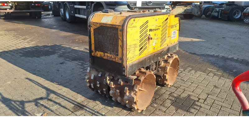 Weber TRC85 Walze - Мини валяк: снимка 1 Weber TRC85 Walze - Мини валяк: снимка 1