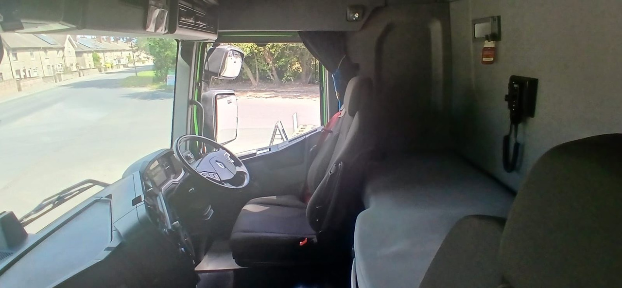 Влекач 2015 Renault T460 Tractor Unit: снимка 27