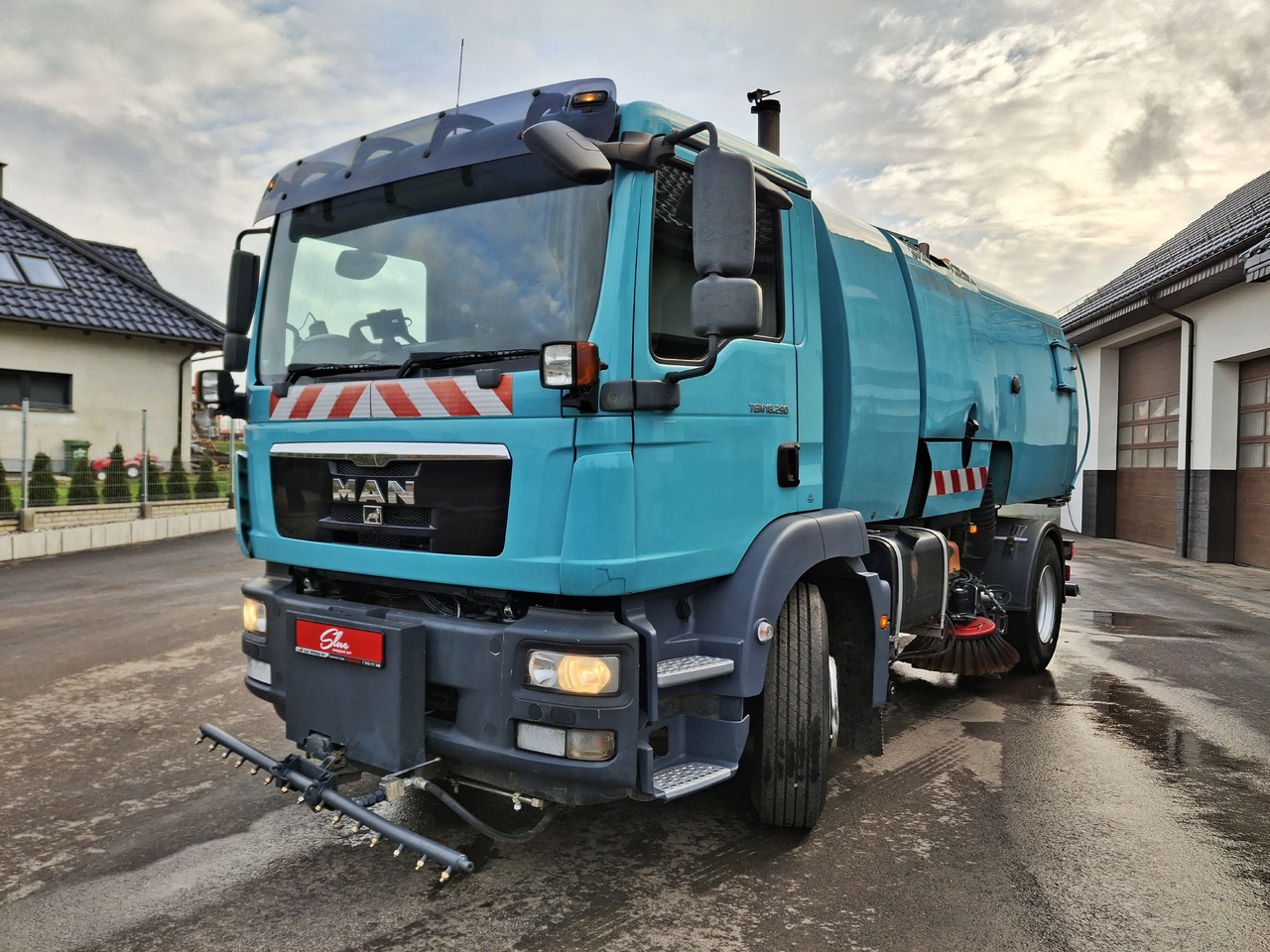 MAN 18.290 Zamiatarka Kehrmaschine BUCHER PM10 L/R Karcher - Мотометачна машина: снимка 2 MAN 18.290 Zamiatarka Kehrmaschine BUCHER PM10 L/R Karcher - Мотометачна машина: снимка 2