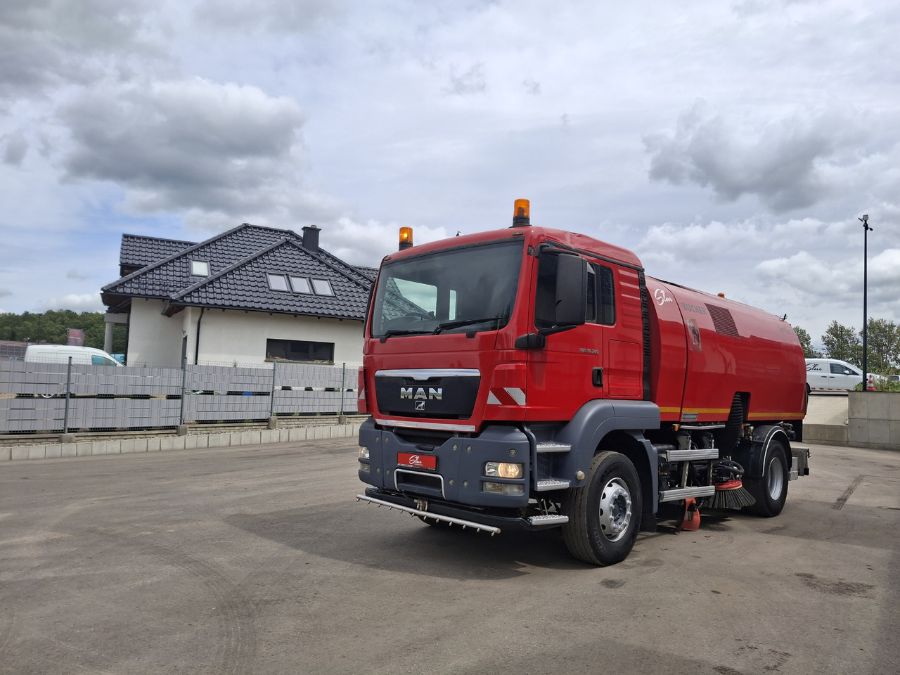 MAN TGS 18.320 Zamiatarka Kehrmaschine BUCHER 2 Motoren Karcher Szczotki L/R - Мотометачна машина: снимка 3 MAN TGS 18.320 Zamiatarka Kehrmaschine BUCHER 2 Motoren Karcher Szczotki L/R - Мотометачна машина: снимка 3