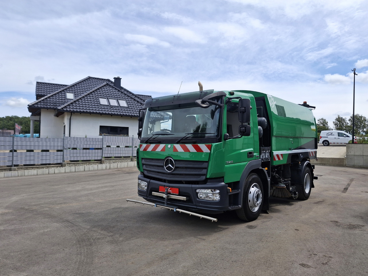 MERCEDES-BENZ Atego 1523 Zamiatarka Kehrmaschine Schmidt SK600 Karcher 2 Motoren Euro 6 PM10 Rura Do Liści - Мотометачна машина: снимка 3 MERCEDES-BENZ Atego 1523 Zamiatarka Kehrmaschine Schmidt SK600 Karcher 2 Motoren Euro 6 PM10 Rura Do Liści - Мотометачна машина: снимка 3