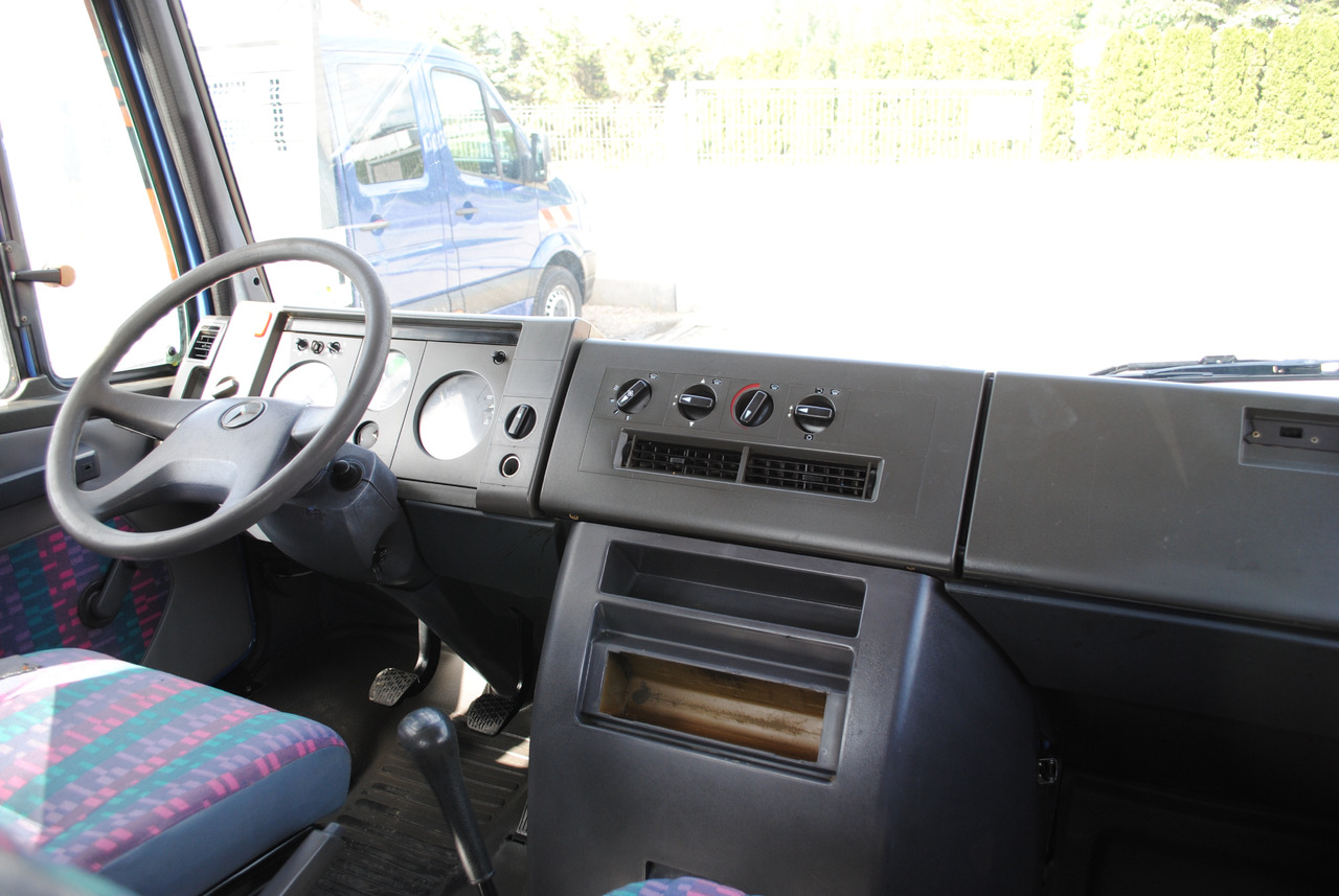 Mercedes-Benz 711D Doka Dubel Kabina Pritsche Doppelkabine - Бордови камион: снимка 5 Mercedes-Benz 711D Doka Dubel Kabina Pritsche Doppelkabine - Бордови камион: снимка 5