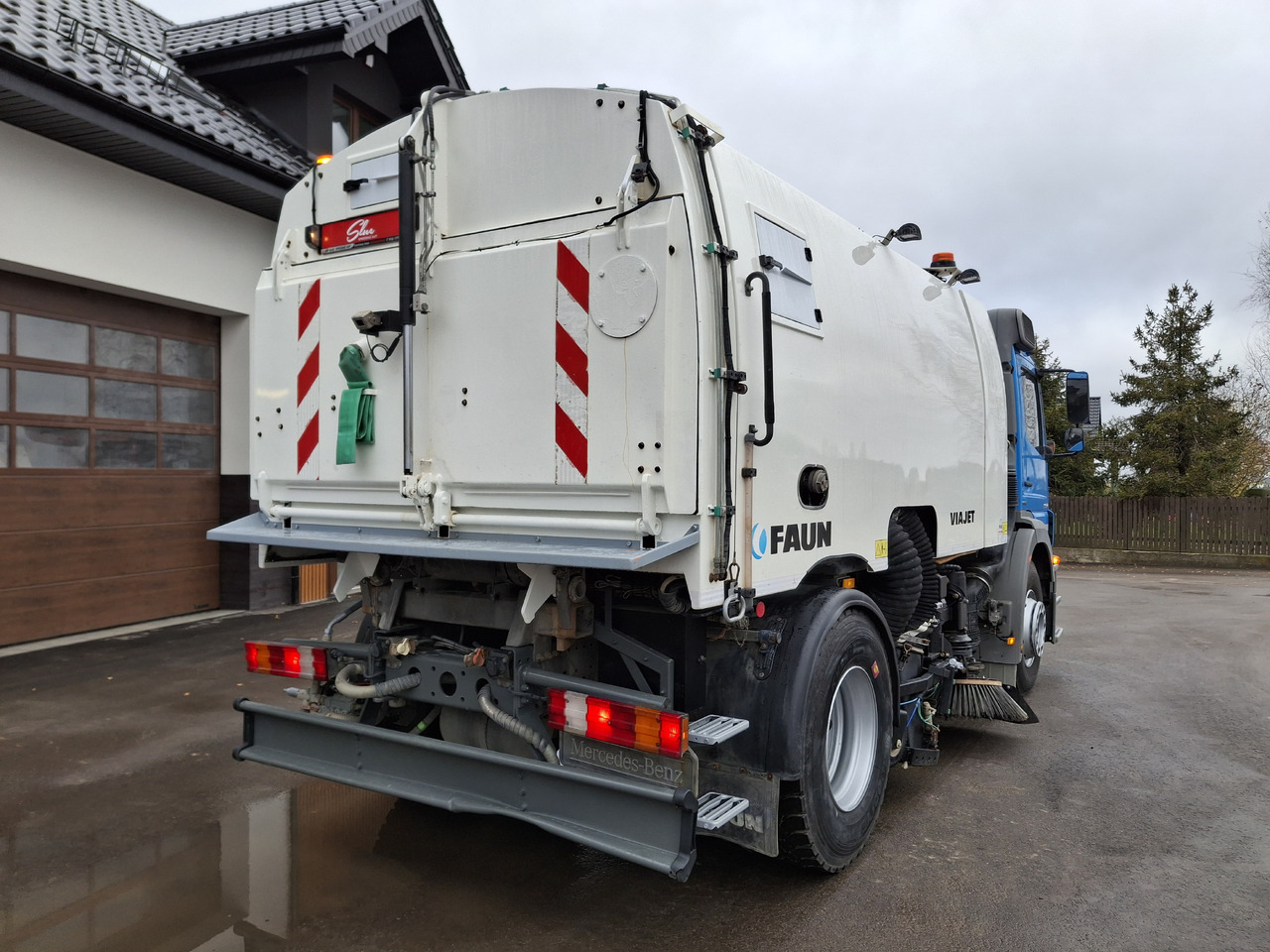 Mercedes-Benz Axor 1829 PM10 Zamiatarka Kehrmaschine FAUN - Мотометачна машина: снимка 5 Mercedes-Benz Axor 1829 PM10 Zamiatarka Kehrmaschine FAUN - Мотометачна машина: снимка 5