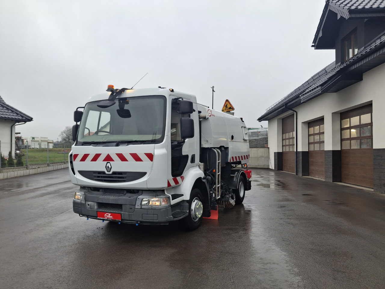 RENAULT Midlum 220 Zamiatarka Kehrmaschine Johnston 2 Motoren Szczotki L/R - Мотометачна машина: снимка 2 RENAULT Midlum 220 Zamiatarka Kehrmaschine Johnston 2 Motoren Szczotki L/R - Мотометачна машина: снимка 2