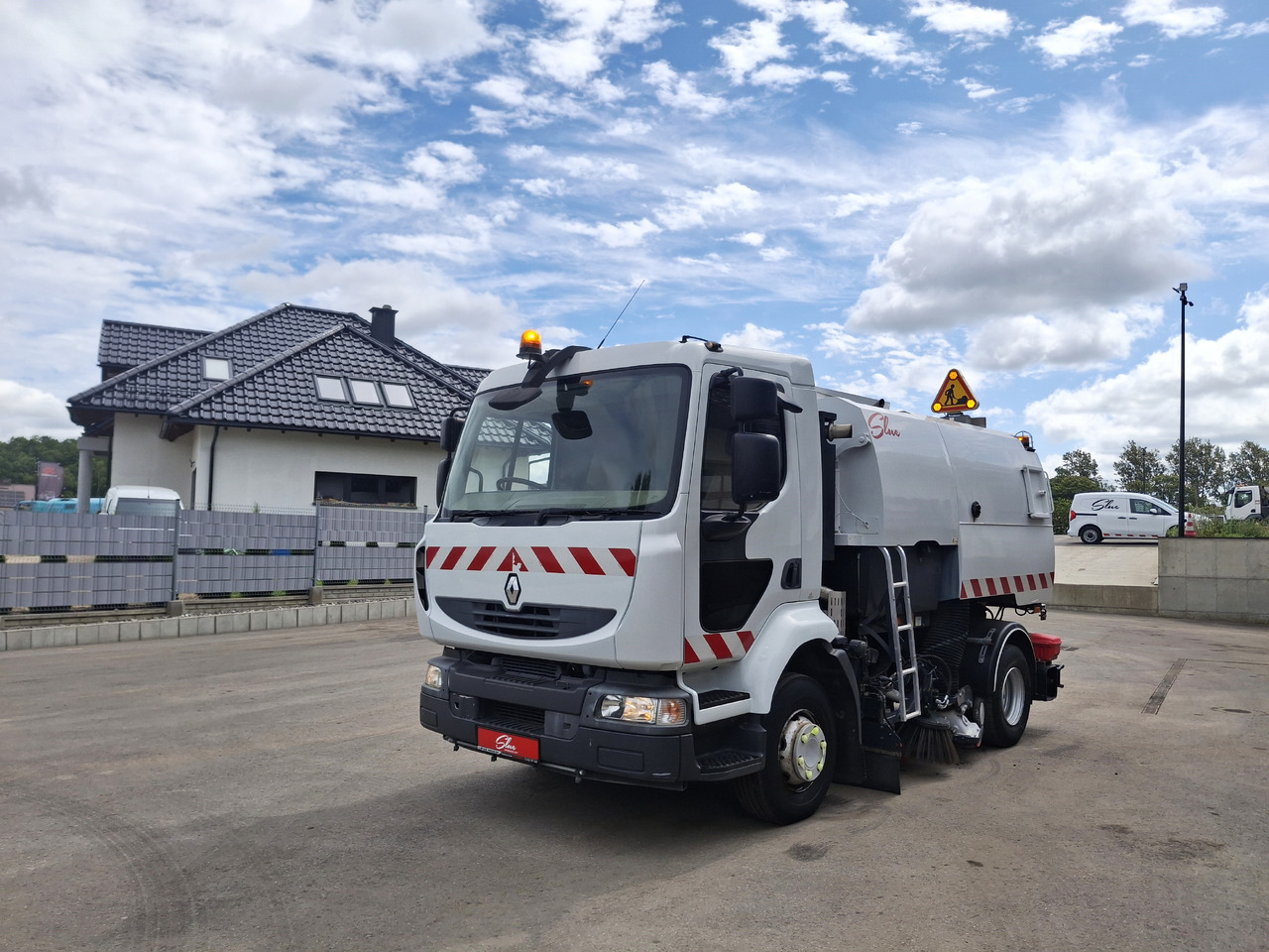 RENAULT Midlum 220 Zamiatarka Kehrmaschine Johnston L/R 2 Motoren 2 Silniki - Мотометачна машина: снимка 2 RENAULT Midlum 220 Zamiatarka Kehrmaschine Johnston L/R 2 Motoren 2 Silniki - Мотометачна машина: снимка 2