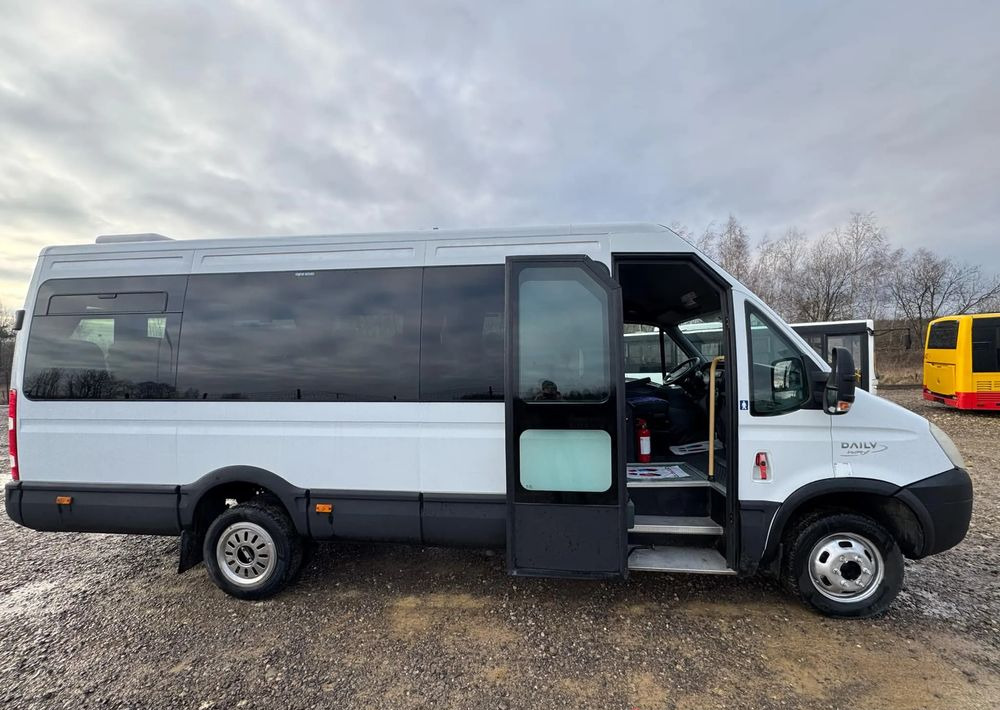 Микробус, Пътнически бус Iveco Daily: снимка 8