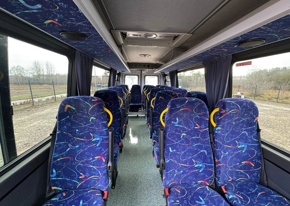 Микробус, Пътнически бус Iveco Daily: снимка 9