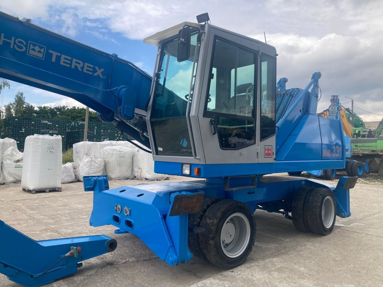 Fuchs MHL 331 C with Generator - Багер за манипулиране на материали: снимка 5 Fuchs MHL 331 C with Generator - Багер за манипулиране на материали: снимка 5