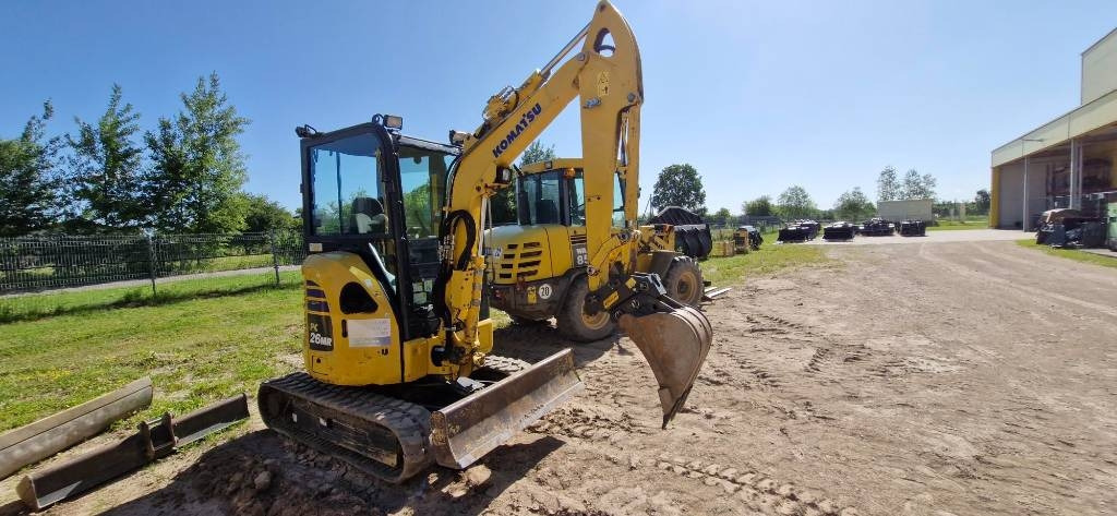 Komatsu PC 26 MR - Мини багер: снимка 3 Komatsu PC 26 MR - Мини багер: снимка 3