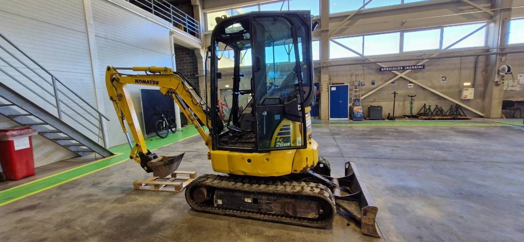 Komatsu PC 26 MR - Мини багер: снимка 3 Komatsu PC 26 MR - Мини багер: снимка 3