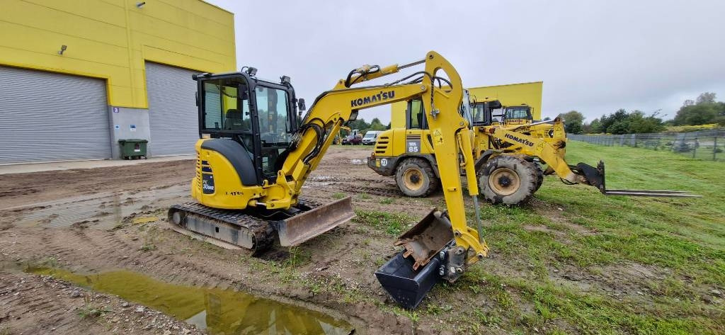 Komatsu PC 30 MR-5 - Мини багер: снимка 3 Komatsu PC 30 MR-5 - Мини багер: снимка 3