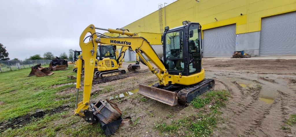 Komatsu PC 30 MR-5 - Мини багер: снимка 2 Komatsu PC 30 MR-5 - Мини багер: снимка 2