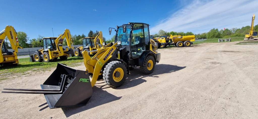 Komatsu WA 70 - Колесен товарач: снимка 2 Komatsu WA 70 - Колесен товарач: снимка 2